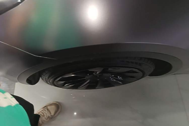 Used Tesla Model Y 2021 Long-Range All-Wheel-Drive Version
