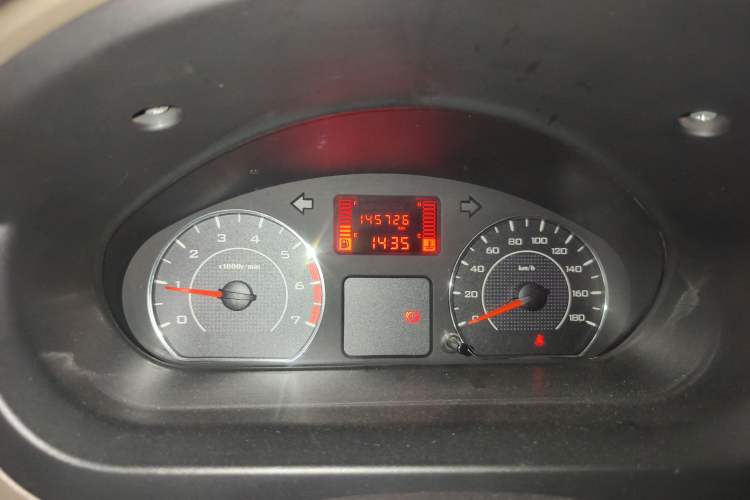 Used Wuling Rongguang V 2015 1.5L Base Version