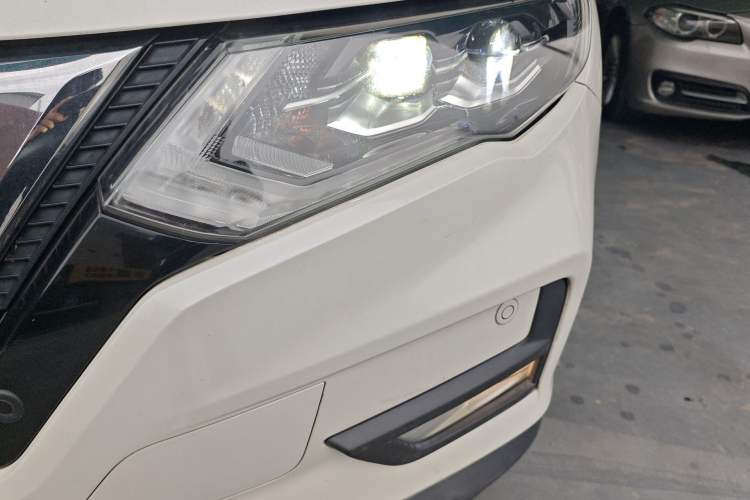 Used Nissan X-Trail 2020 2.5L XL ITS CVT 4WD Deluxe Navigation Edition Left Front Headlight