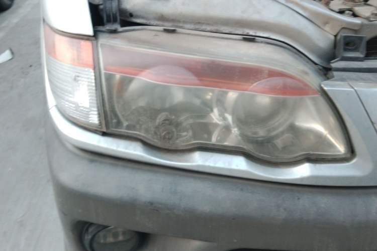 Used FORTHING Lingzhi 2012 Commercial Version 1.6L Special Offer Model