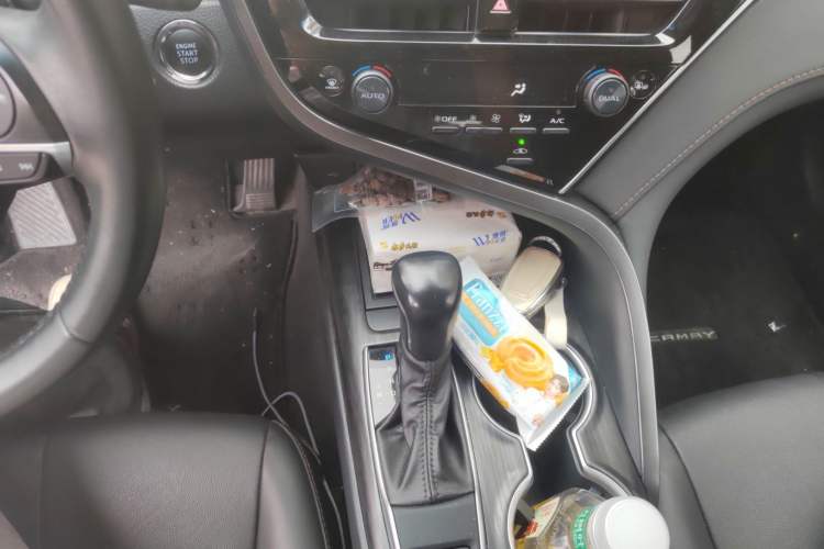 Used Toyota Camry 2021 2.0G Luxury Edition Gear Lever