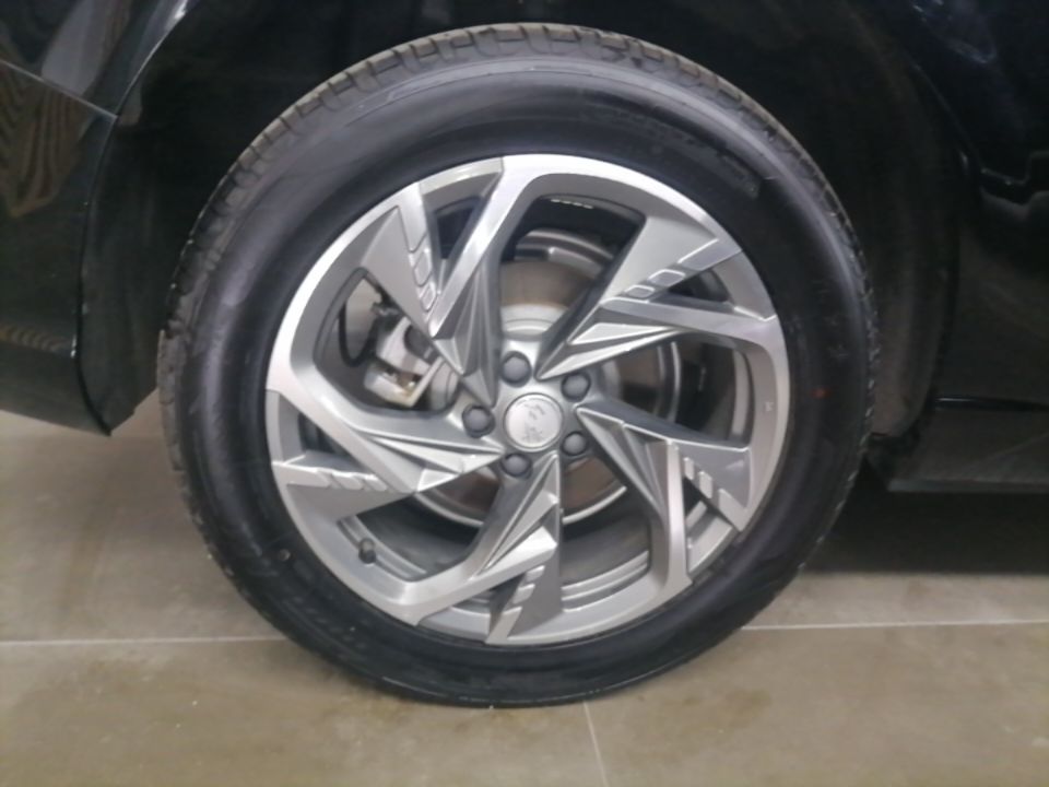 Hongqi HS3 PHEV 2025 Model 117km Jingwei Edition — снимка 11