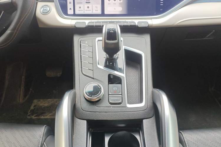 Used Geely Auto Emgrand X7 Sport 2022 Boyue X 1.8TD DCT ZhiZun Edition