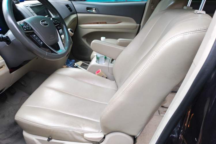 Used BYD M6 2013 2.4L Manual Luxury Model