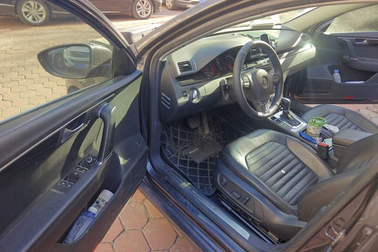 Used Volkswagen Magotan 2012 Revised 1.8TSI Comfort Version Driver Seat