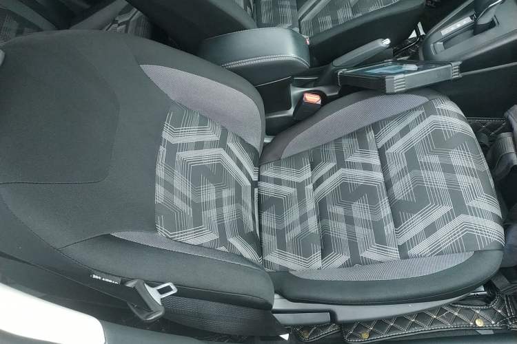 Used Nissan Kicks 2020 1.5L XL CVT Cool Enjoyment Edition