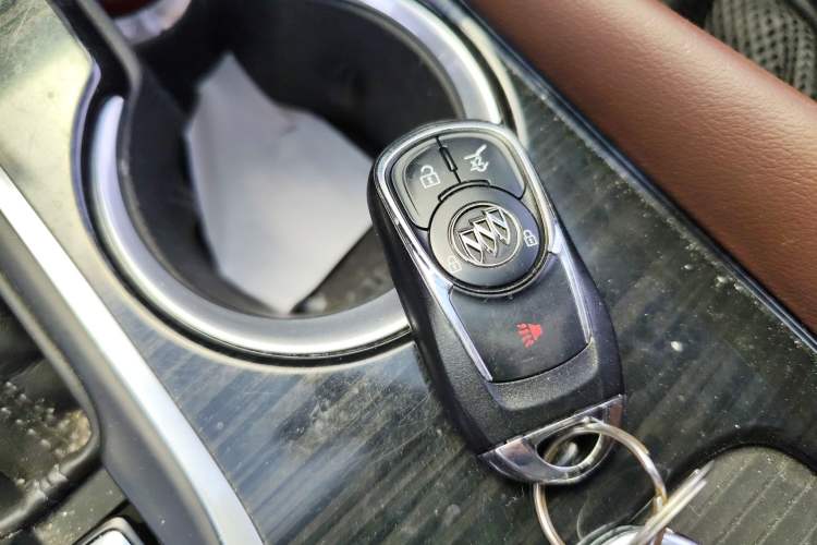 Used Buick Envision 2019 28T 4x4 Elite Version China V Standard Vehicle Key