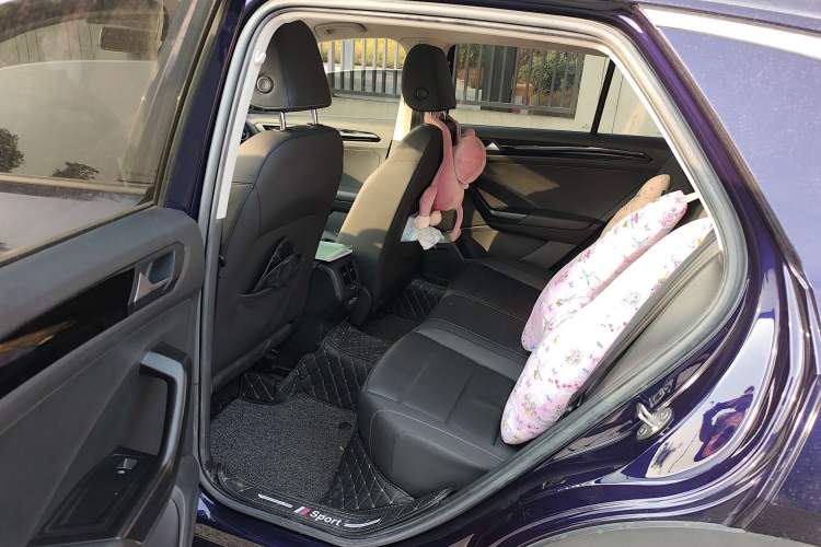 Used Volkswagen T-ROC 2021 280TSI DSG Two-Wheel Drive Comfort Connect Edition