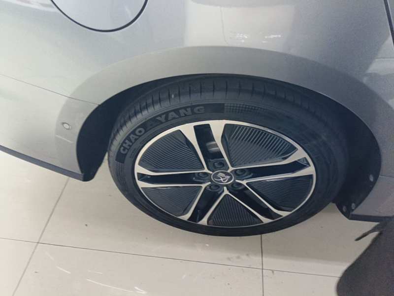 Used BYD Han 2020 EV Long-Range Deluxe Model — 25
