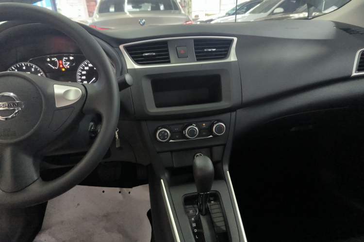 Used Nissan Sylphy 2024 Facelifted Three Classic 1.6XE CVT Comfort Edition Audio And AC Panel