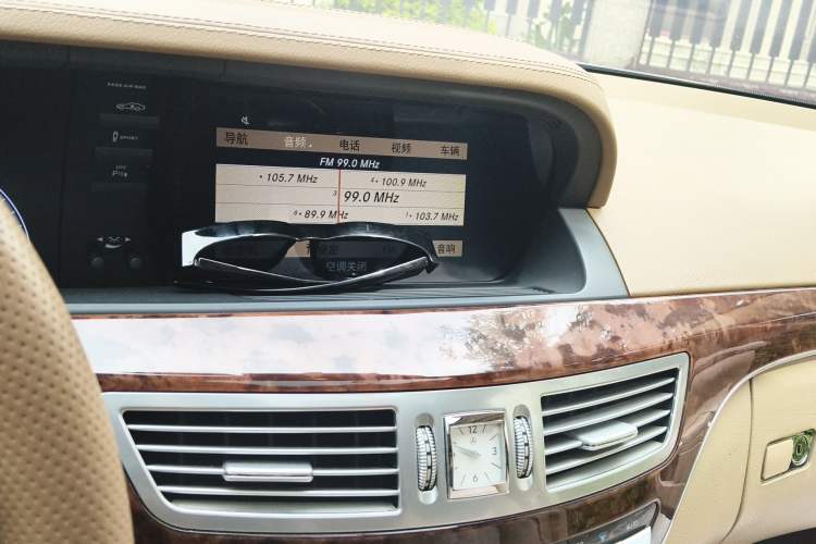 Used Mercedes-Benz S-Class 2010 S 350 L Luxury Model Audio And AC Panel