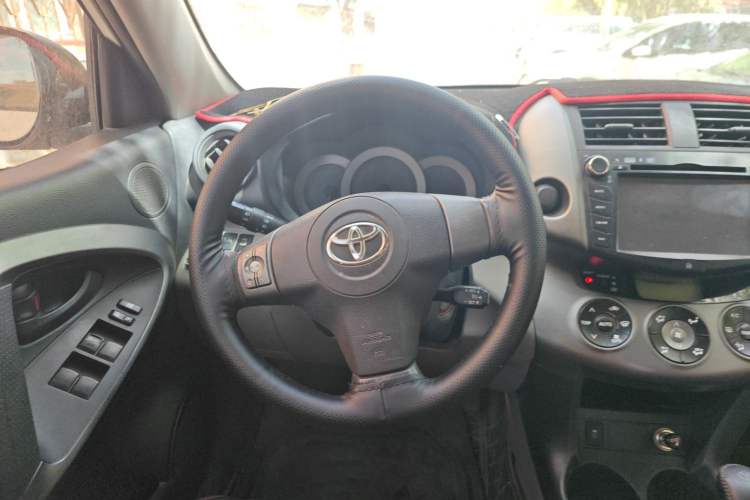 Used Toyota RAV4 2009 2.0L Automatic Luxury Edition