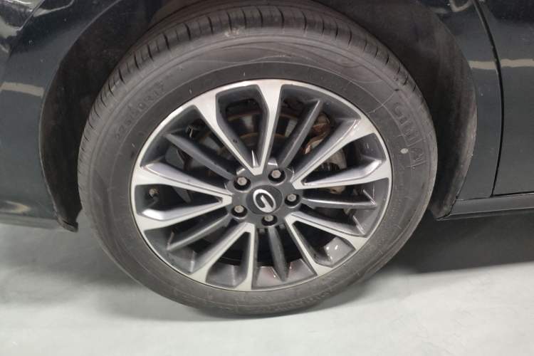 Used GAC Trumpchi EMPOW 2023 Shadow Leopard H High-Energy Hybrid Edition Right Rear Wheel Hub