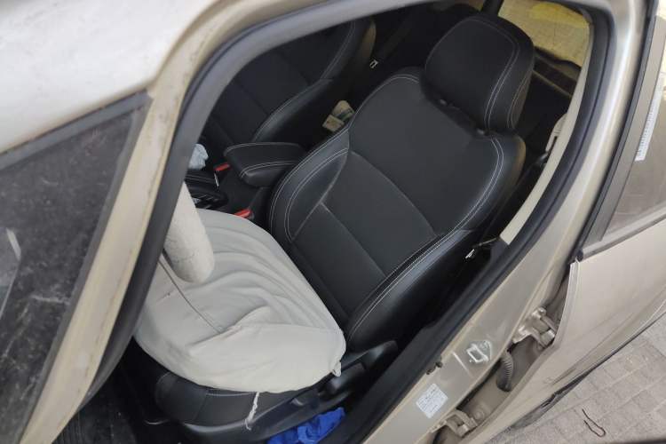 Used Geely Auto Vision X3 2017 1.5L Manual Luxury Model
