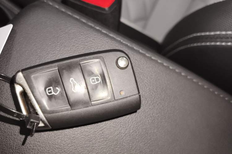 Used Volkswagen Tayron 2023 280TSI Two-Wheel-Drive Luxury Plus Advanced Version Vehicle Key