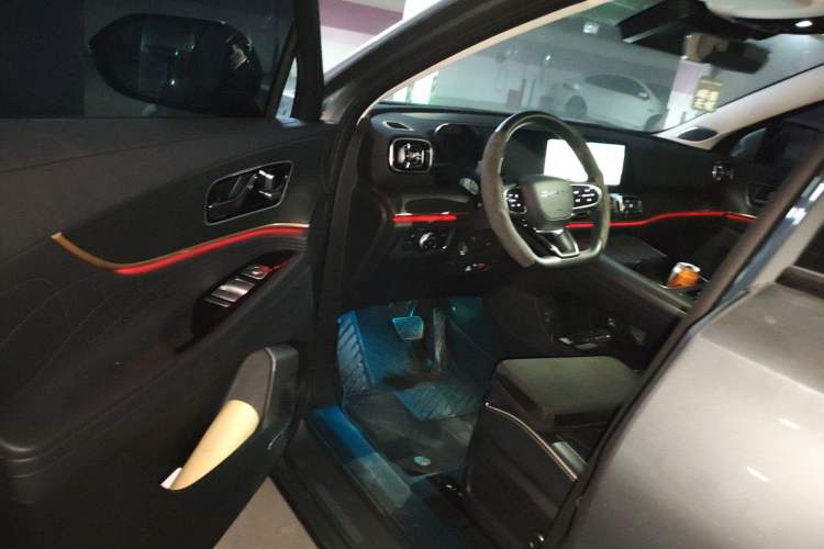 Used Chery Tiggo 9 2023 2.0T Dual-Clutch Two-Wheel Drive Luxury Edition 5 Seats