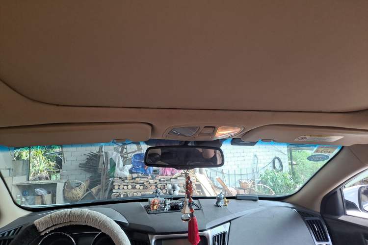 Used Hyundai Sonata 2011 2.0L Automatic Top-Grade Version