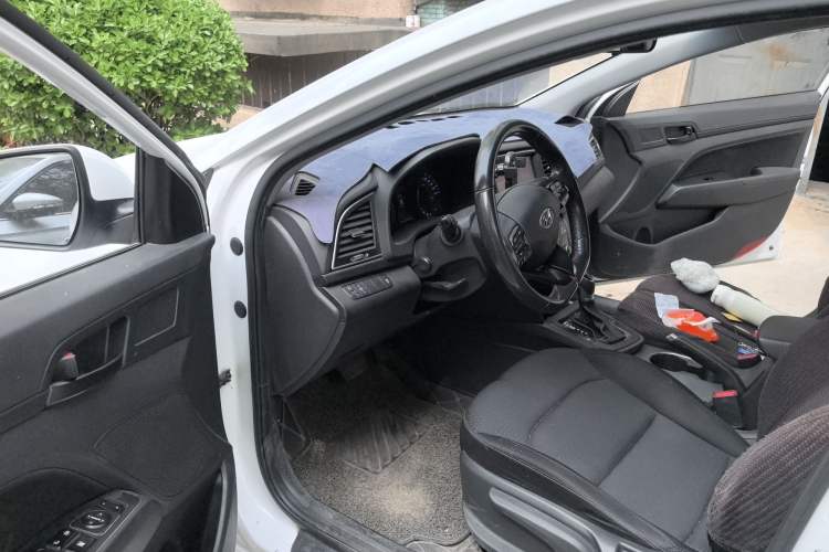 Used Hyundai Elantra (6th Generation / Lingdong) 2018 1.4T Dual-Clutch Xuan Dong · Dynamic Edition Driver Seat