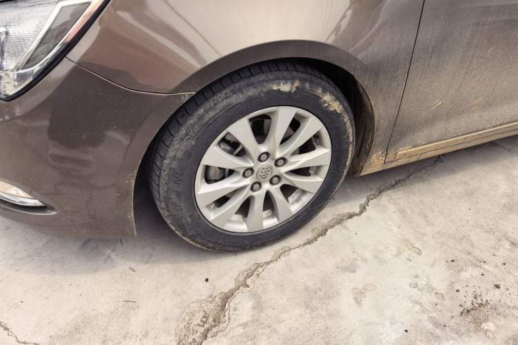 Used Buick LaCrosse 2013 2.4L SIDI Leading Comfort Version