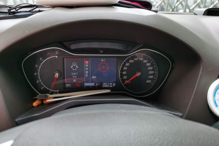 Used Ford Mondeo 2011 2.0L GTDi 200 Fashion Edition Instrument Cluster