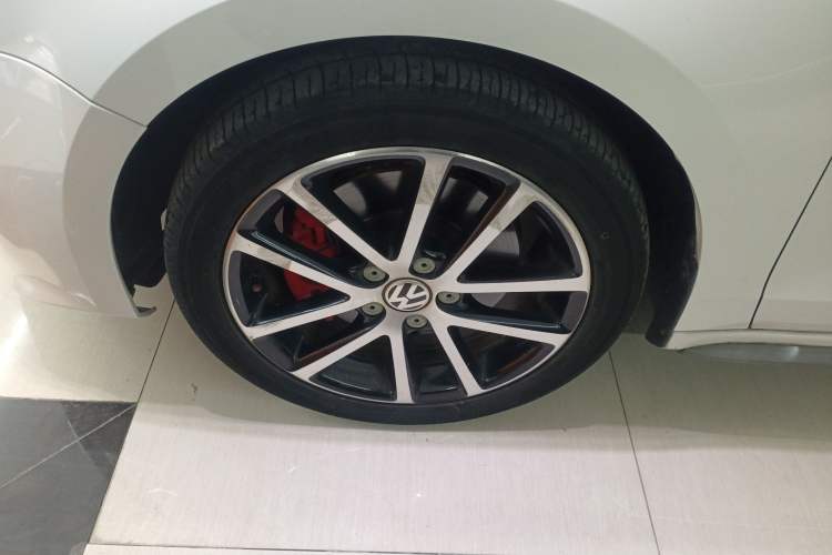 Used Volkswagen Sagitar 2013 2.0 TSI GLI Exterior 7