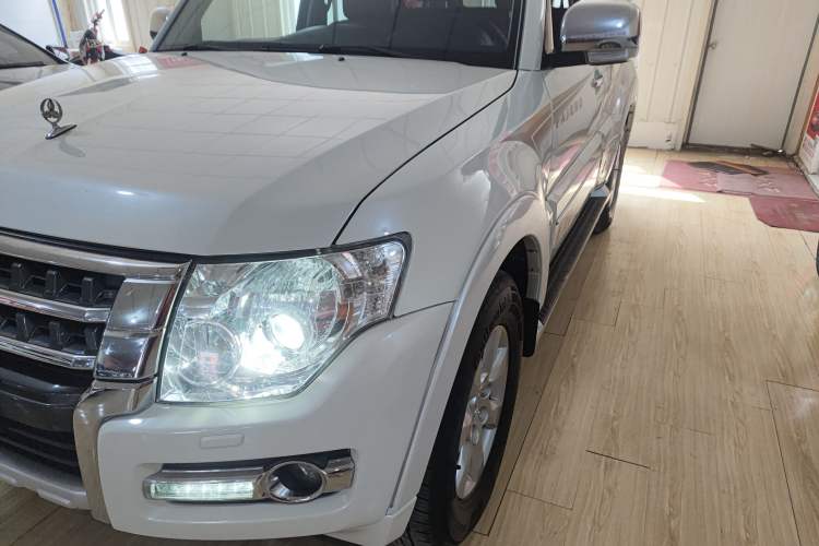 Used Mitsubishi Pajero 2020 3.0L Automatic Luxury Edition
