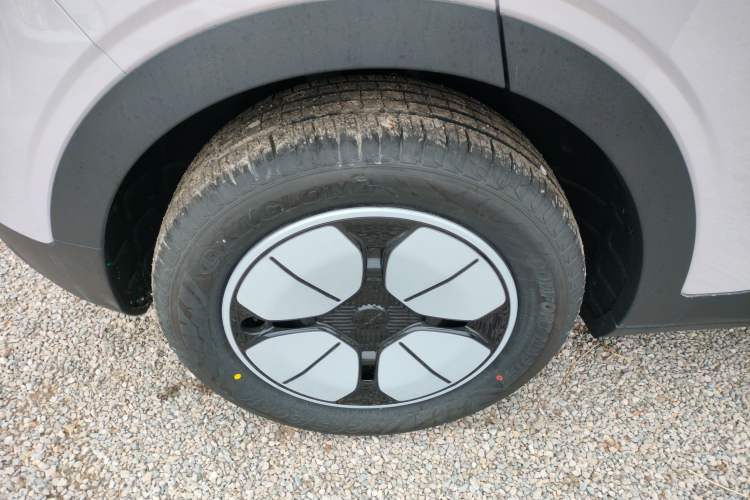 Used Geely Galaxy Geome 2026 Model 410km Carefree Edition
