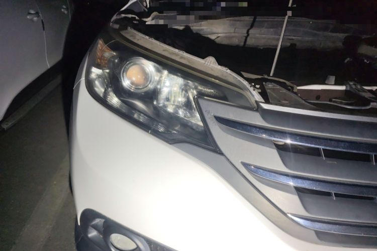 Used Honda CR-V 2013 2.4L four-wheel drive luxury version Right Front Headlight