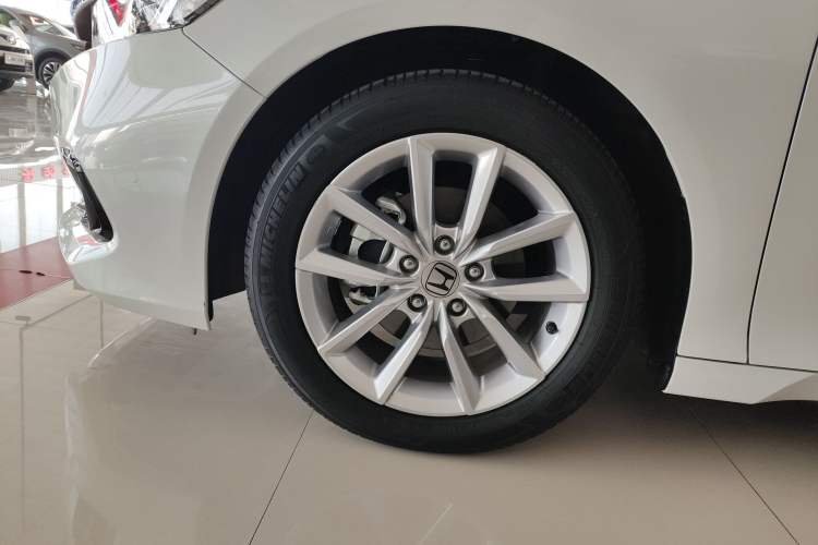 Used Honda Accord 2022 260TURBO Luxury Edition Left Front Wheel Hub