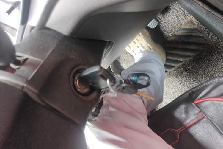 Used Wuling Hongguang V 2019 1.5L Jingqu Version China VI LAR Vehicle Key