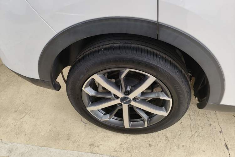 Used Haval F7 2021 1.5T Two-Wheel Drive i-Trend Right Rear Wheel Hub