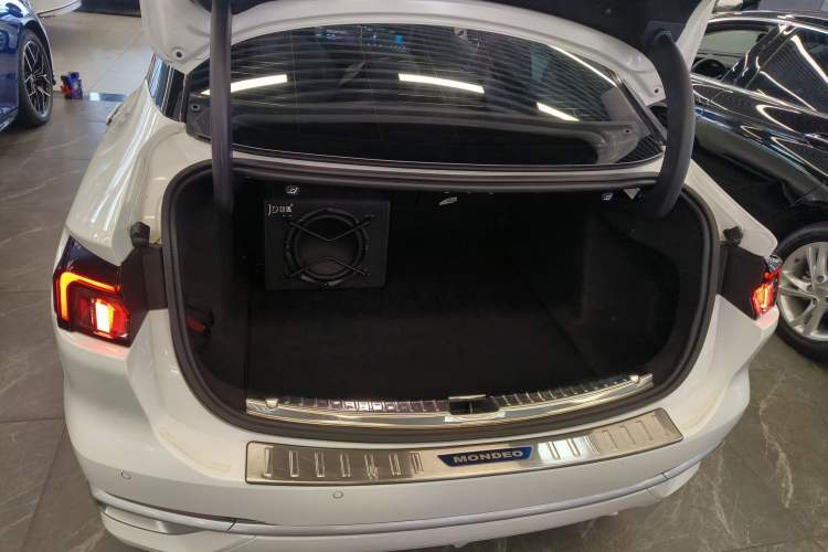 Used Ford Mondeo 2022 EcoBoost 245 Luxury Model
