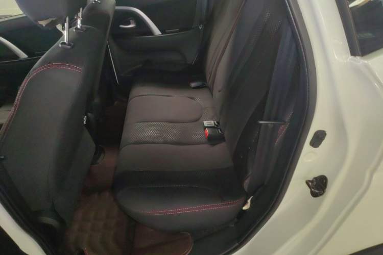 Used CHANGAN CX20 2014 1.4L IMT Sunroof Navigation Version China V Standard
