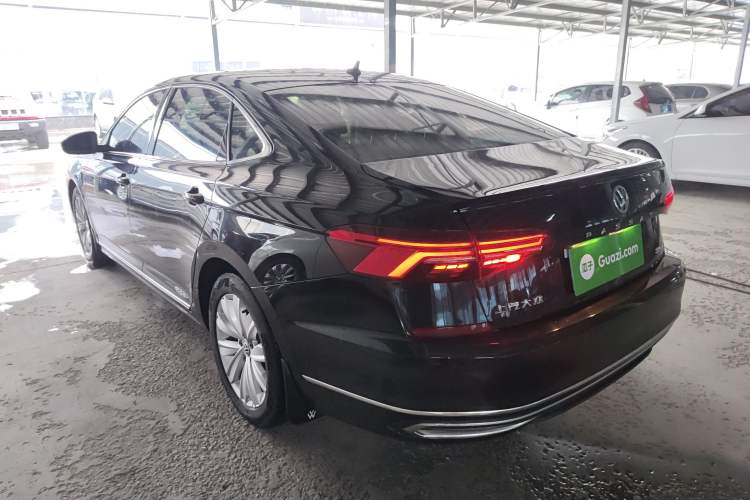 Used Volkswagen Passat 2019 330TSI Elite Edition China VI
