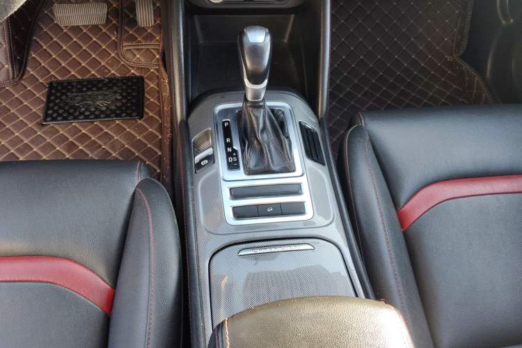 Used Changan CS55 2017 1.5T Automatic Colorful Edition
