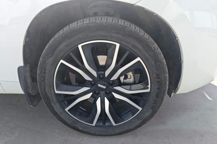 Used Wey VV7 2017 2.0T Flagship Model Right Front Wheel Hub