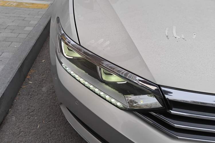 Used Volkswagen Magotan 2019 330TSI DSG Luxury Version China VI Standard