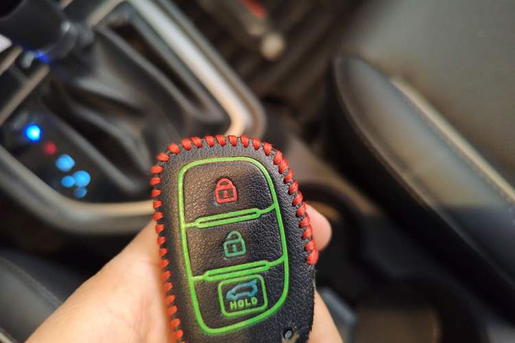 Used Hyundai ix25 2015 1.6L Automatic Two-Wheel Drive Smart GLS Trim Vehicle Key