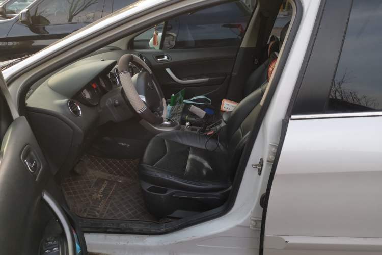 Used Peugeot 408 2013 1.6L Automatic Comfort Edition
