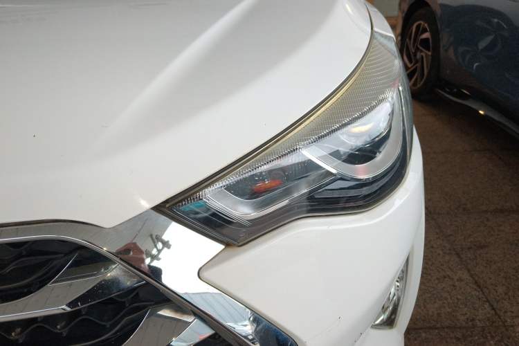 Used JAC Group Refine S3 2017 1.5L Manual Luxury Smart Model Left Front Headlight