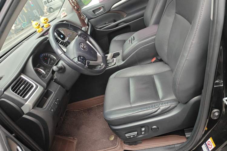 Used Toyota Highlander 2018 2.0T Four-Wheel Drive Luxury Version 7 Seats China VI Standard
