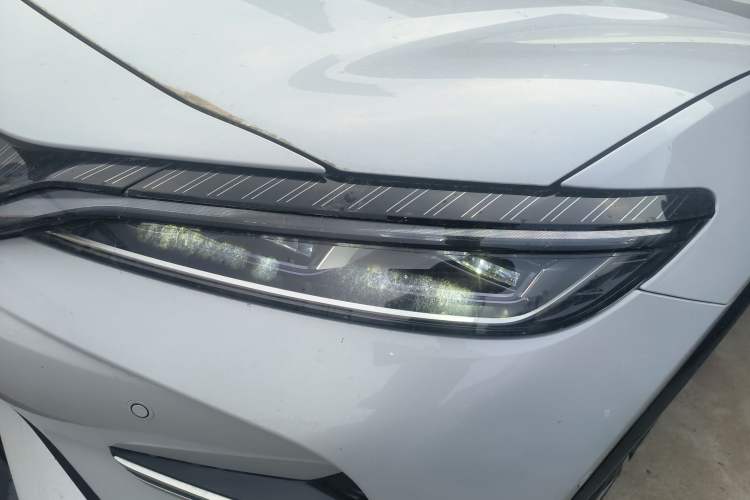 Used BYD Song L EV 2025 Intelligent Driving Version 662 km LiDAR Excellence Edition
