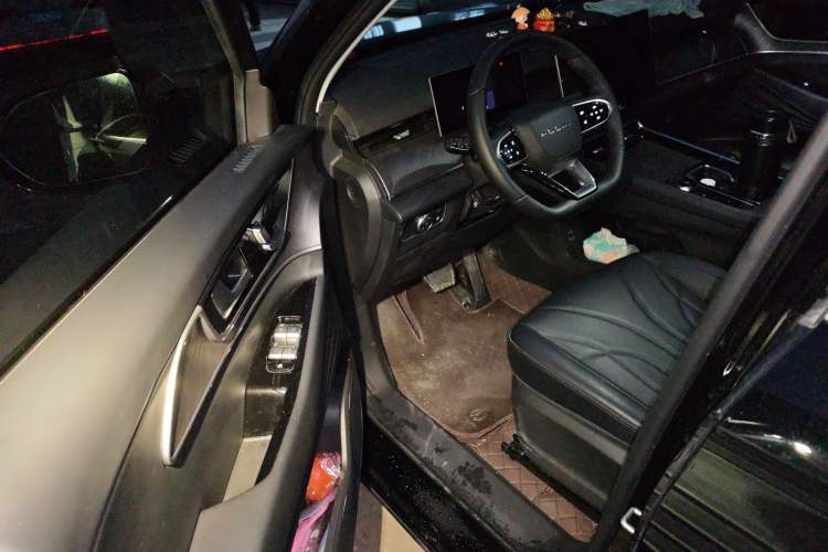 Used Chery Fengyun T9 2025 120 Long-Range Deluxe Version 5-Seater Lithium-Ion Battery