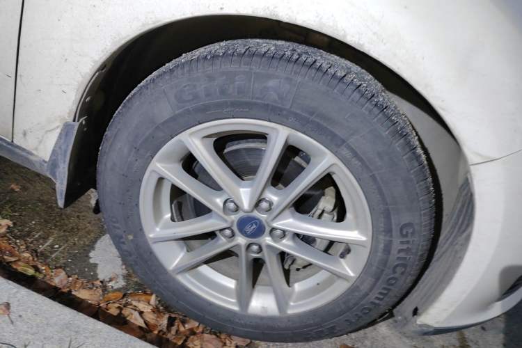 Used Ford Focus 2015 Sedan 1.6L Automatic Trend Model