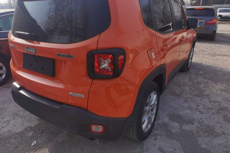 Used Jeep Renegade 2017 180T Automatic High-Energy Version
