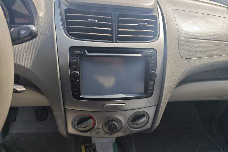 Used Chevrolet Sail 2013 Sedan 1.4L Manual - Youyi Happiness Edition