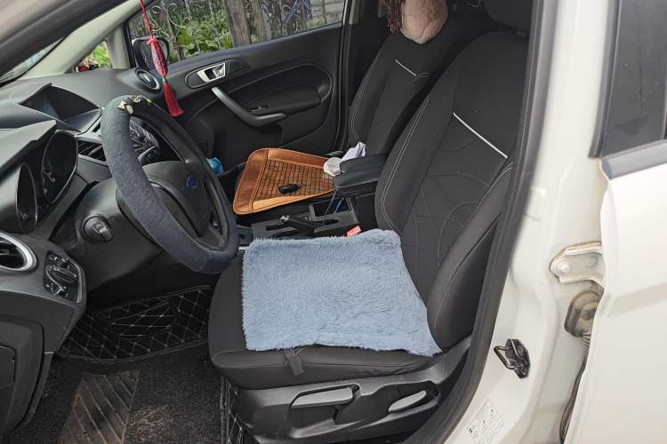 Used Ford Fiesta 2013 Hatchback 1.5L Automatic Fashion Edition
