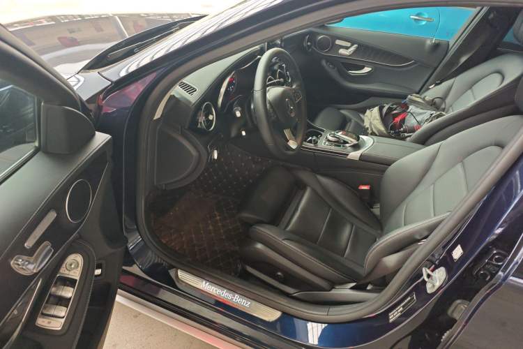 Used Mercedes-Benz C-Class 2017 Facelift C 200 L Sport Edition