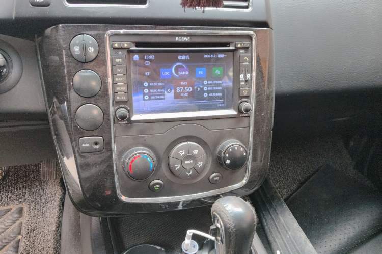 Used Roewe W5 2014 1.8T 2WD Automatic Tharu Special Edition Audio And AC Panel