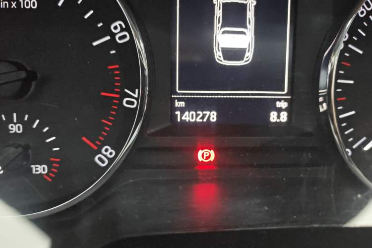 Used Skoda Octavia 2017 1.6L Automatic Smart Drive Edition Odometer Close Up